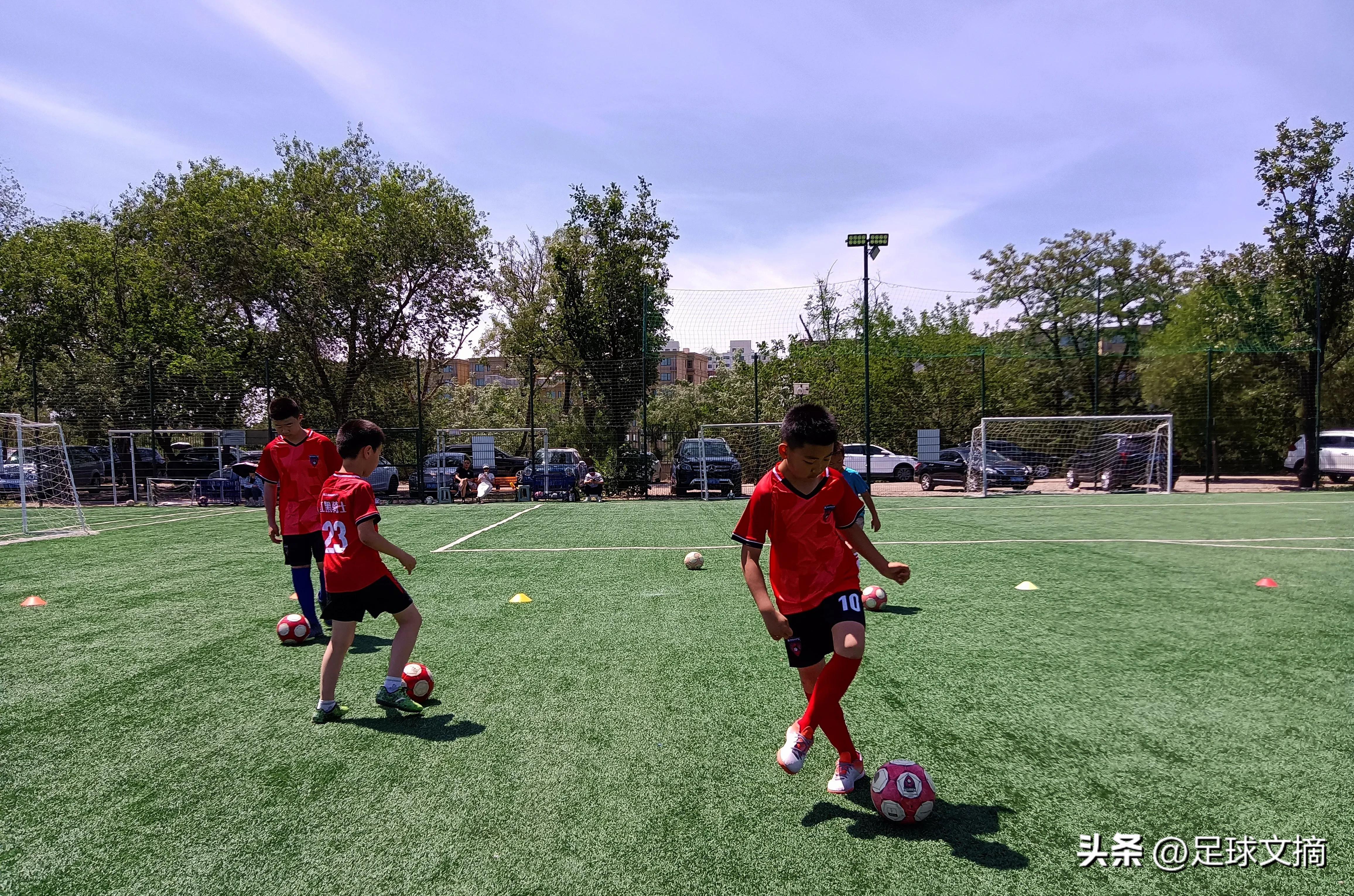 足球文摘2023年6月4日