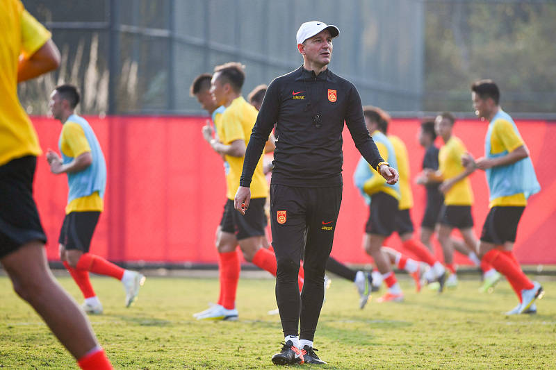 国足客场1比0马尔代夫,国足对巴勒斯坦