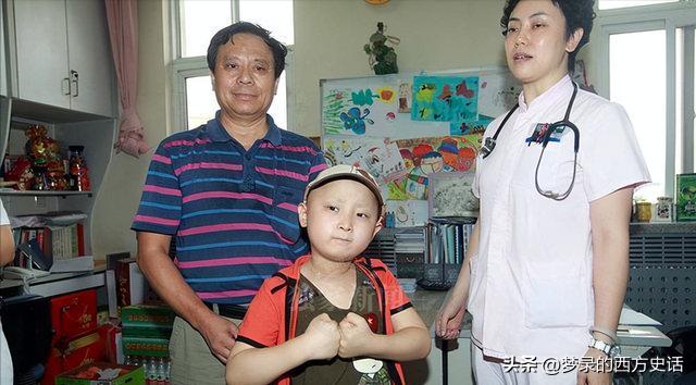 皮肤溃烂的童星,童星打促进生长激素后真实经历