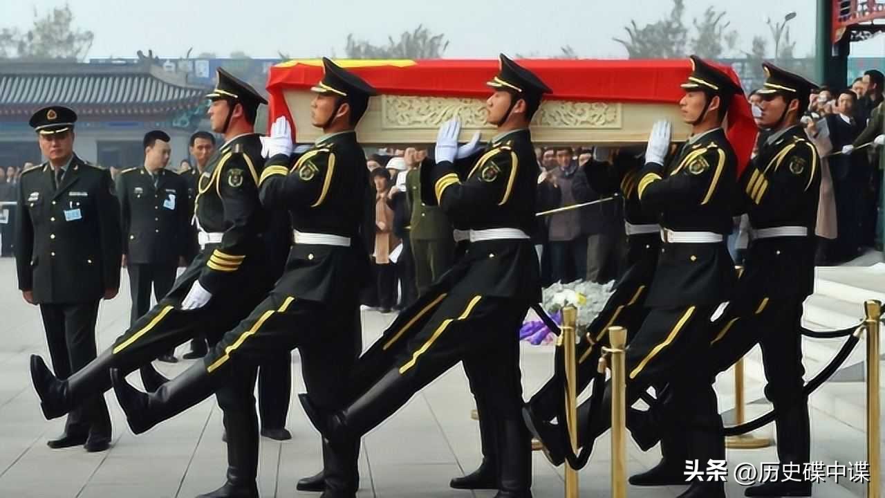 两弹一星钱学森葬礼,两弹元勋钱学森简单视频