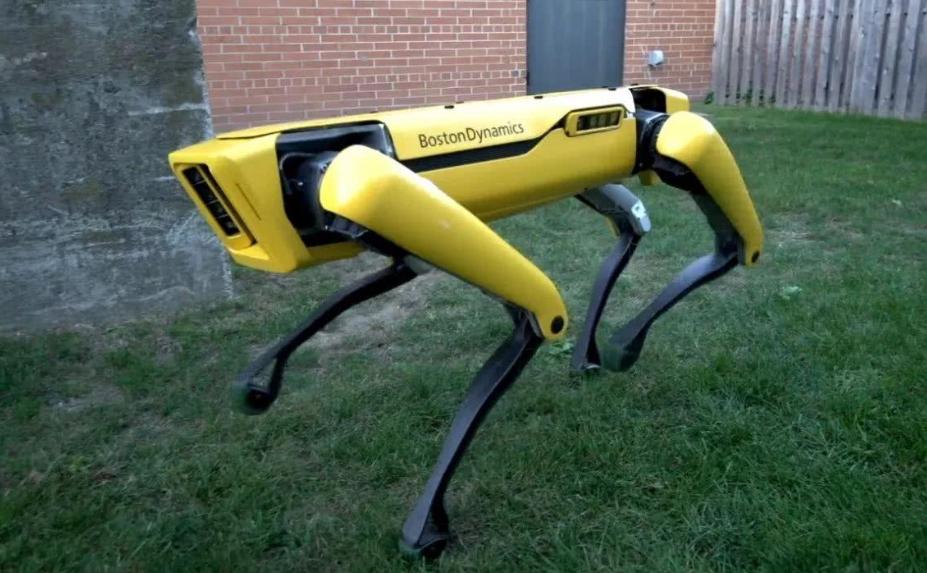 腾讯发布第二代四足机器人“Max”，能在梅花桩上旋转踏步