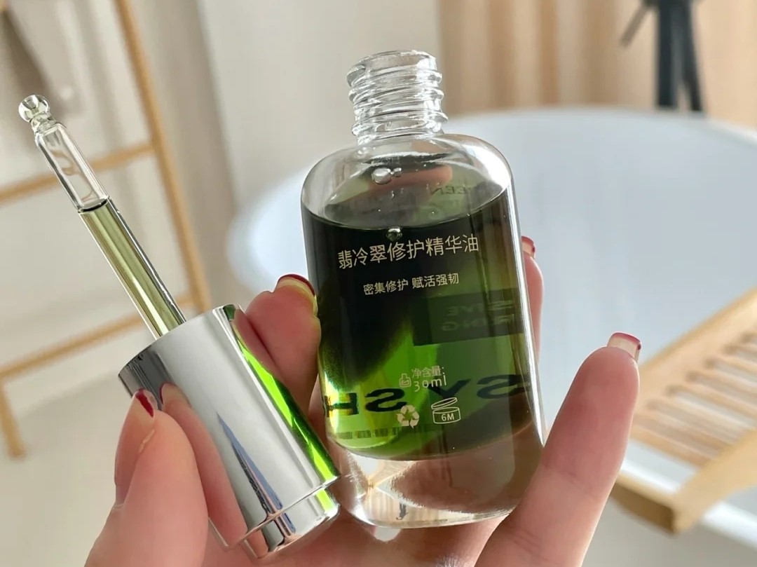 精华不一定要买大牌，懂护肤的人会买这4款“国货”，平价好用