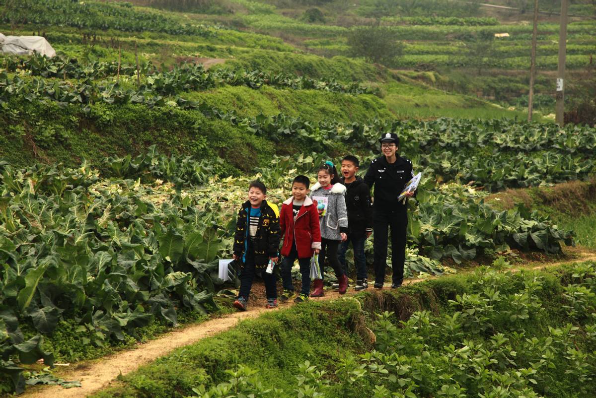 关于留守儿童心理问题的解决方法,留守儿童可能会造成什么影响