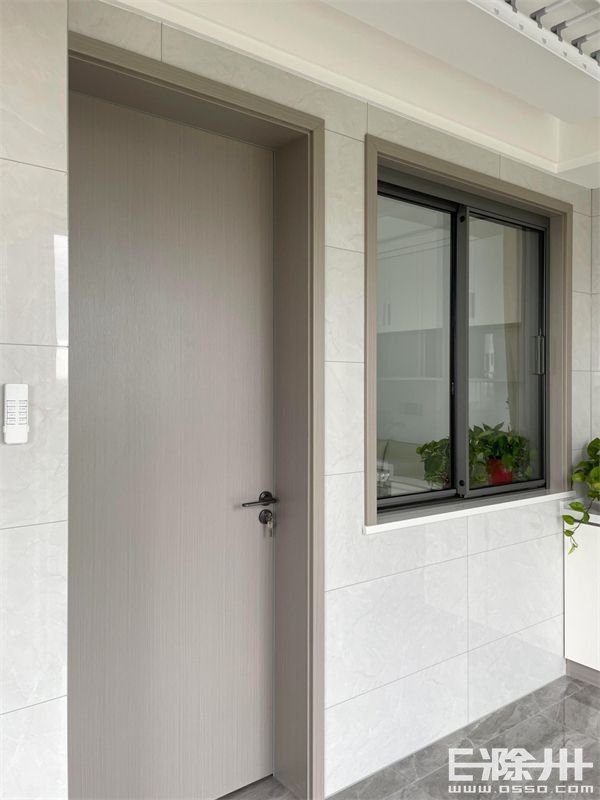 驱车一小时看了一个二十米的古镇,驱车半个小时才到达目的地