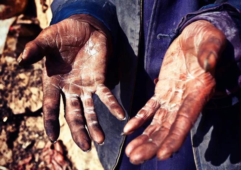 正常家庭存一百万要多久,普通家庭每年存10万