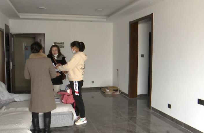 起诉判决离婚后户口怎么迁回娘家,女方户口在娘家离婚去哪里起诉