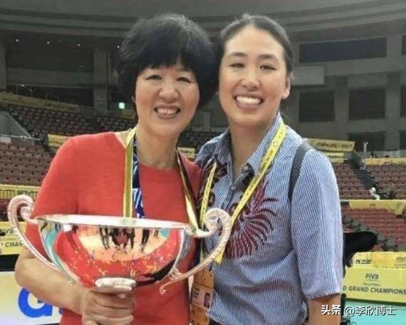 郎平有望再度执教幕后故事？郎平白浪生活细节曝光？郎平弟子故事