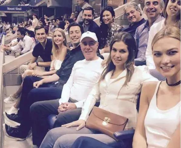 50岁邓文迪离婚后生活,邓文迪离婚靠什么生活