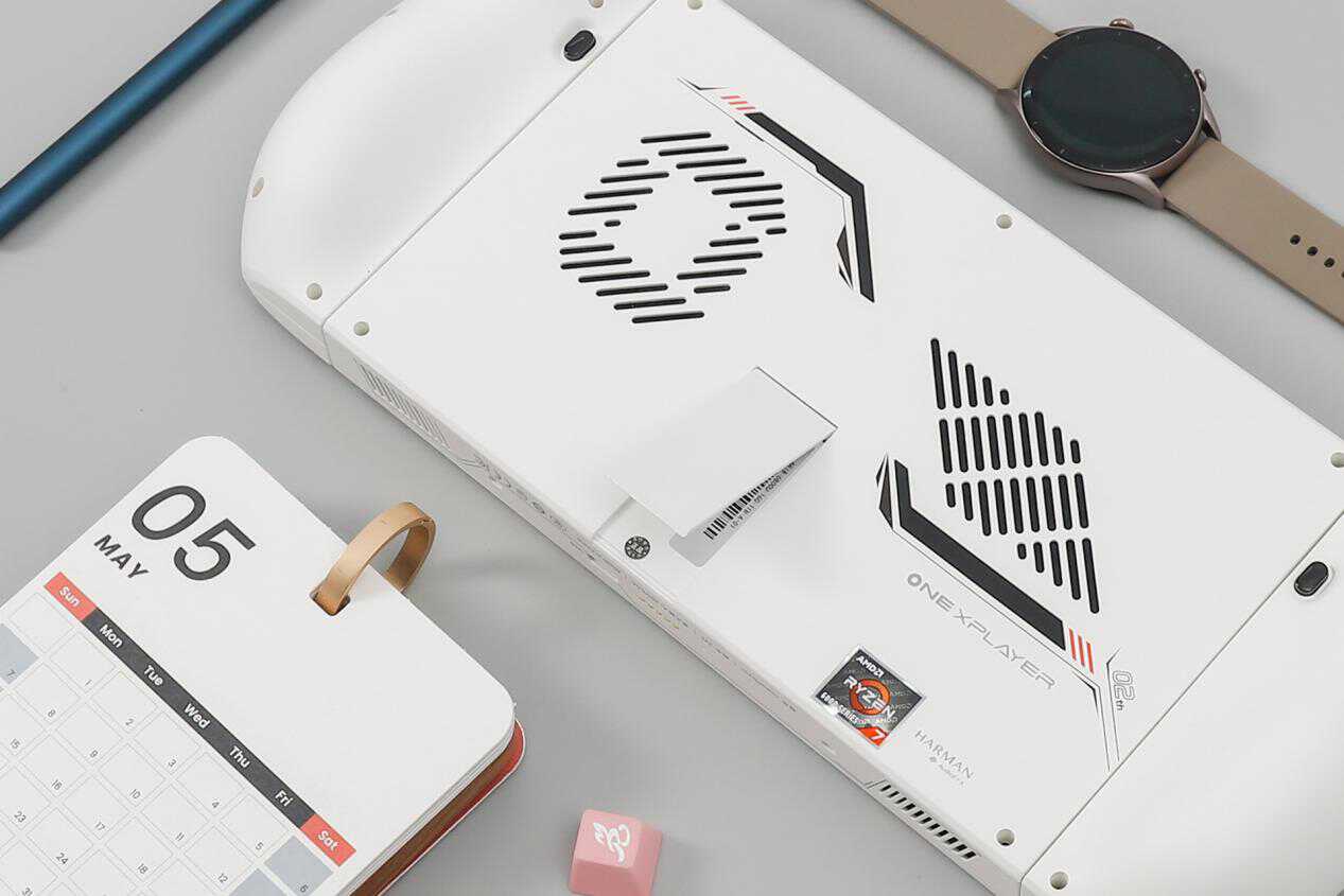 畅玩3a游戏掌机,壹号本游戏掌机mini能玩的3a大作