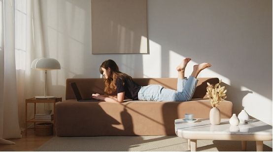 财务自由靠什么赚钱,傻瓜式在家赚钱方式闲时多赚钱