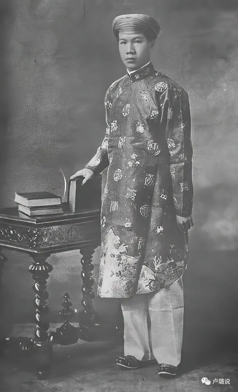 19岁的亚洲最美皇后，盛宠一时被负心抛弃，终成了法国野鬼孤魂！