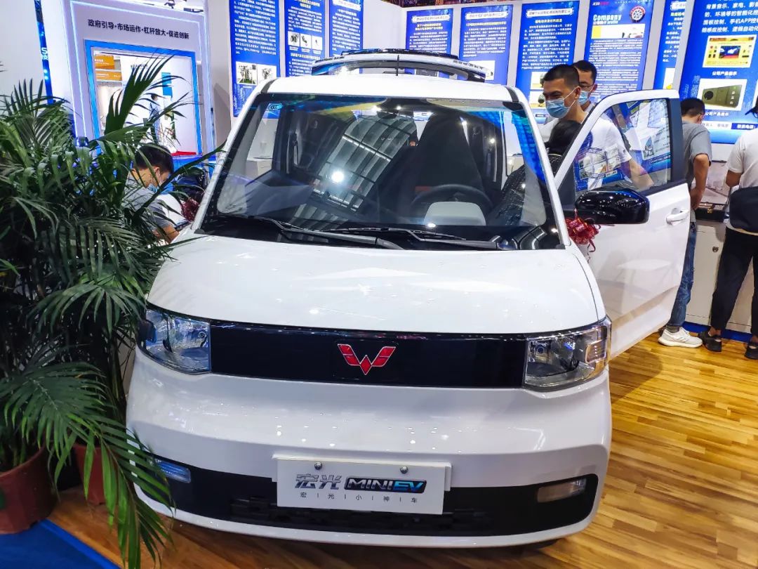 五菱神车跌落神坛,“神车”五菱走下神坛