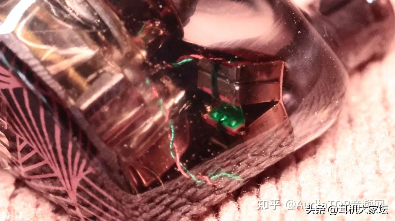 飞傲fh15圈铁混合耳机,飞傲fx15耳机