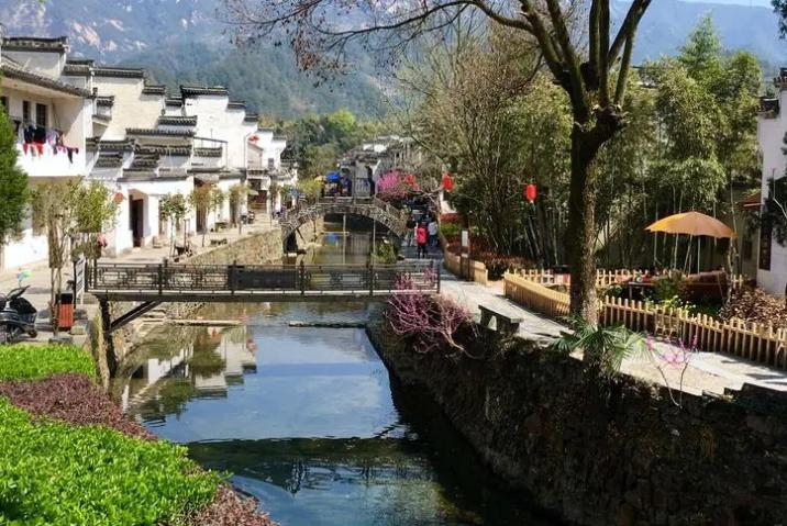 中国最值得旅游的三个小县城,最值得去旅游的小县城