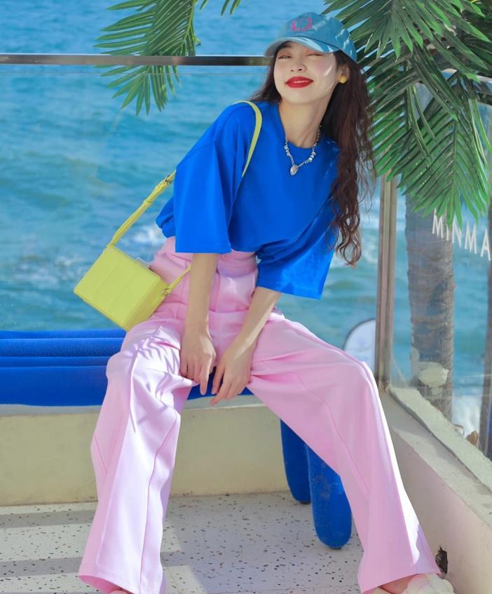 高级感穿搭女装粉色系,秋冬高级感穿搭淡粉色