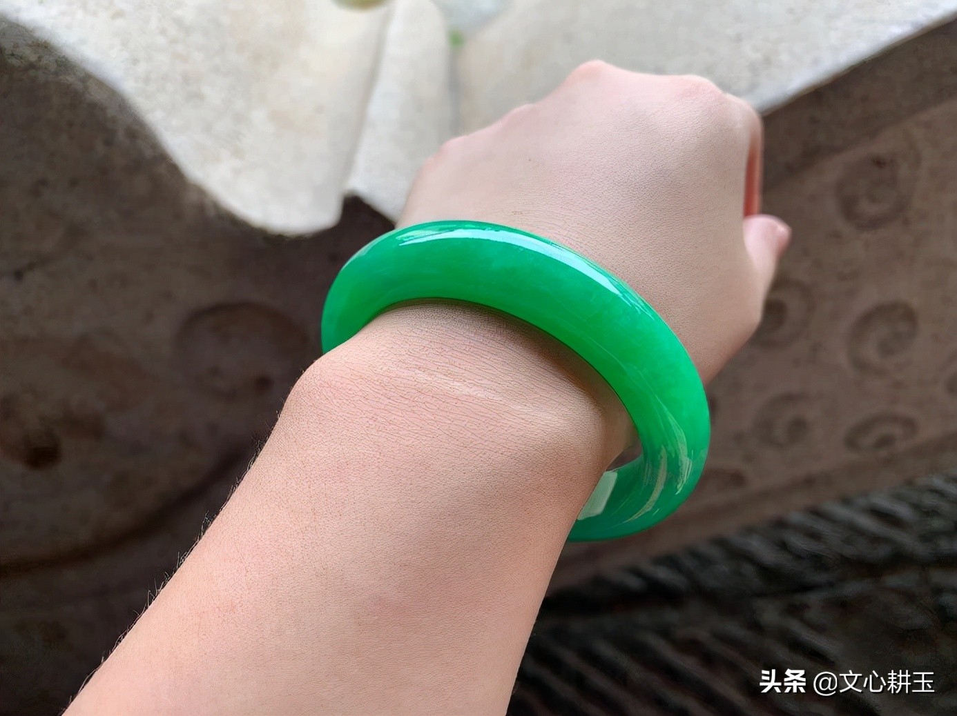 雅芳avon是哪个国家的品牌,avon雅芳胸针