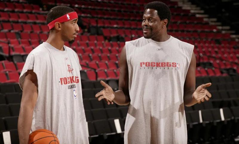 姚明格里芬对决,姚明队友名单