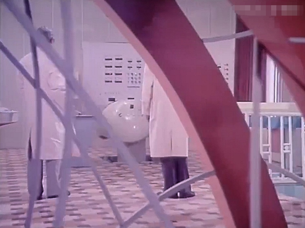 珊瑚岛上的死光完整版,珊瑚岛上的死光完整视频