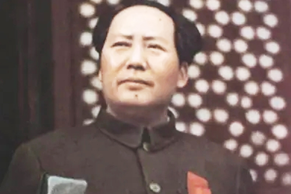 1955年，毛主席游览西湖群山后即兴创作，罕见地写下一首纯风景诗