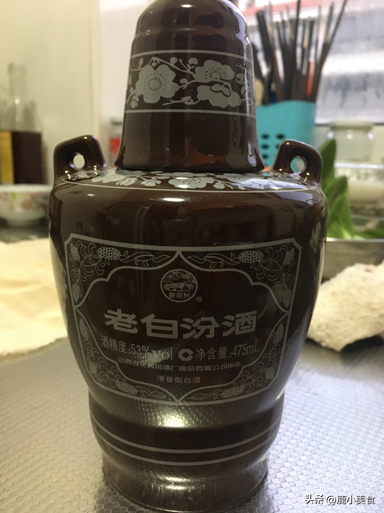 酒桌上遇见这些情况就要注意了,晃动酒瓶能识别勾兑酒吗