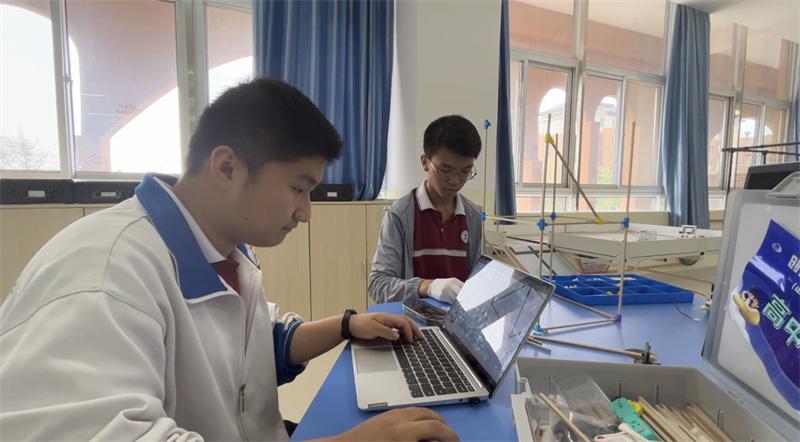 挑战赛包揽前三名！*安泰**实验中学学子将代表我省出征国赛