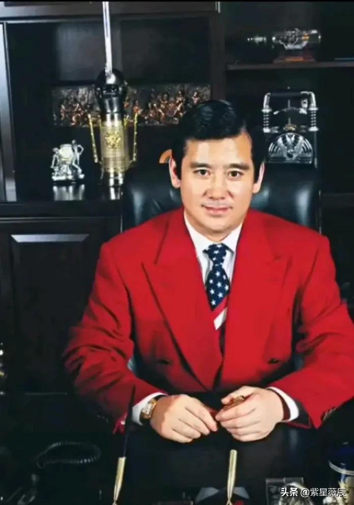 他80年代就能赚百万，50多岁娶俄罗斯美女，两人相差30多岁