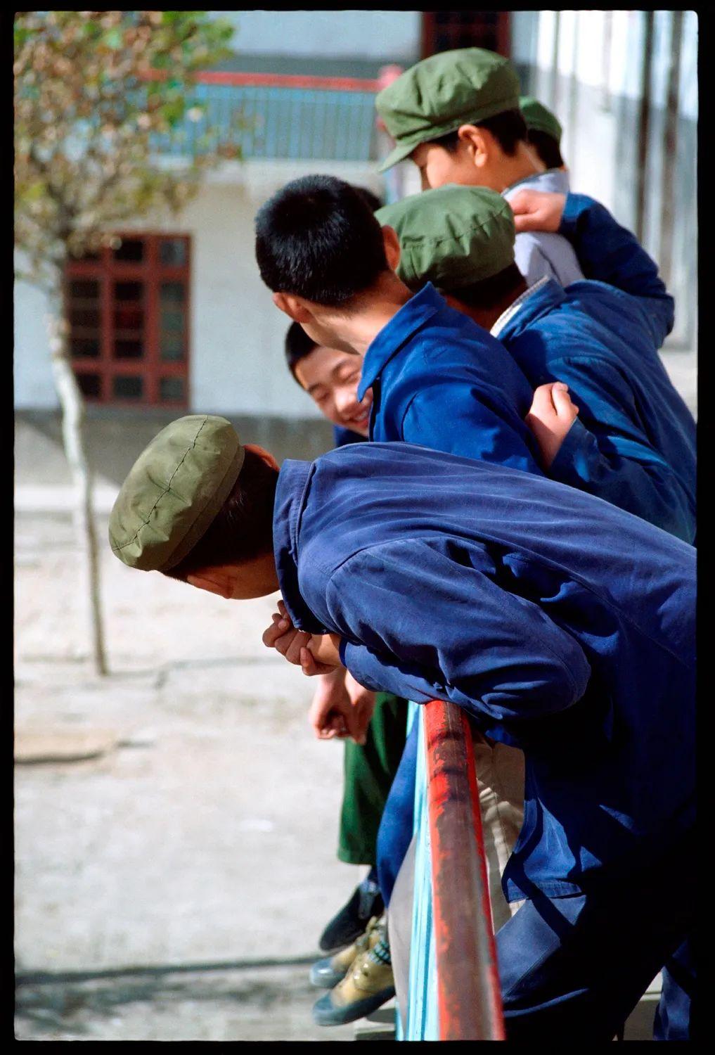80年代欧美中性风穿搭,复古风穿搭80年代衣服