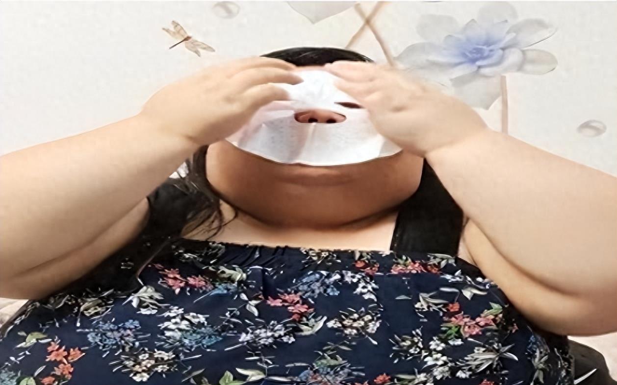 校花惨遭肥胖困扰,丈夫无情虐待,下场令人心酸唏嘘