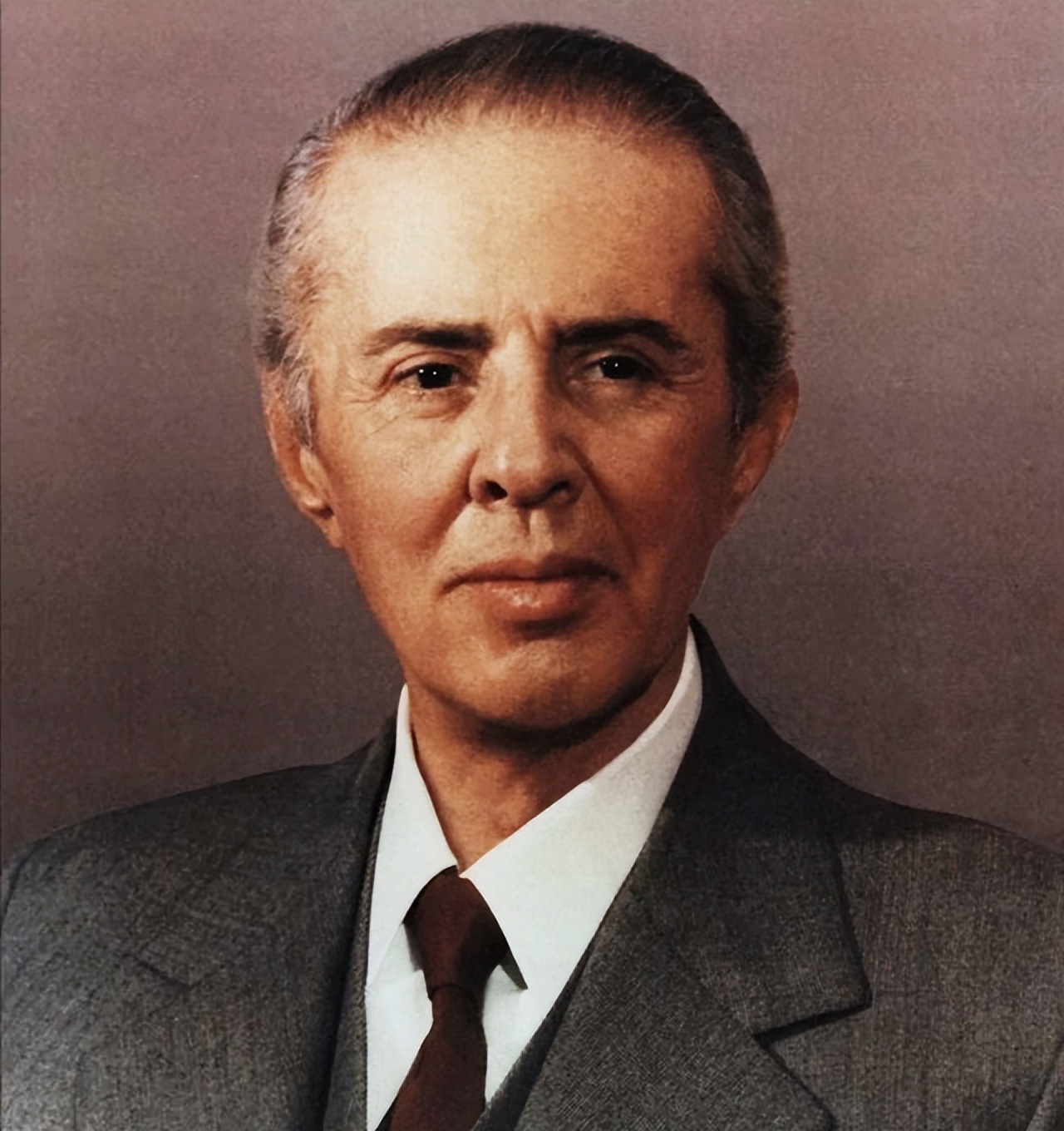 喂不饱的白眼狼完整版,喂不饱的白眼狼是什么