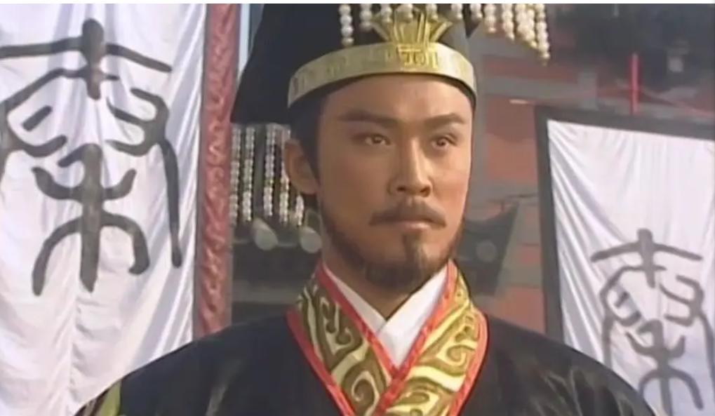 秦始皇地位为什么那么高,秦始皇在各朝代的地位