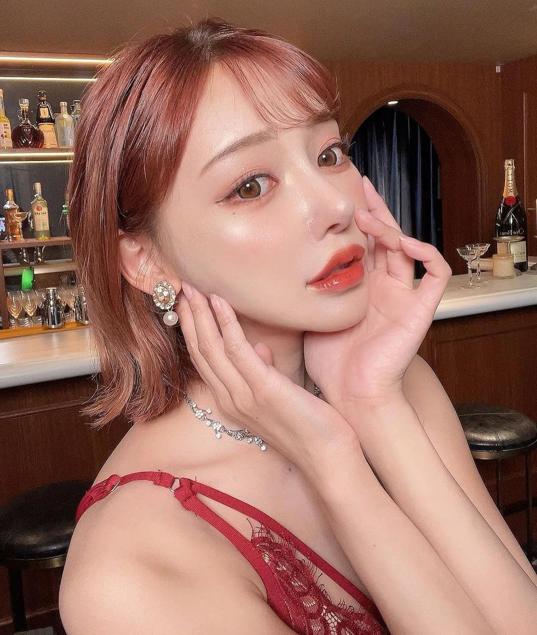 来自日本的极品美女TomorrowsFlower(明日の花)