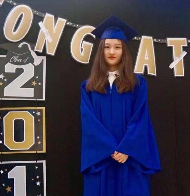 盘点10位童星今昔对比,10位长残的童星今昔对比合集