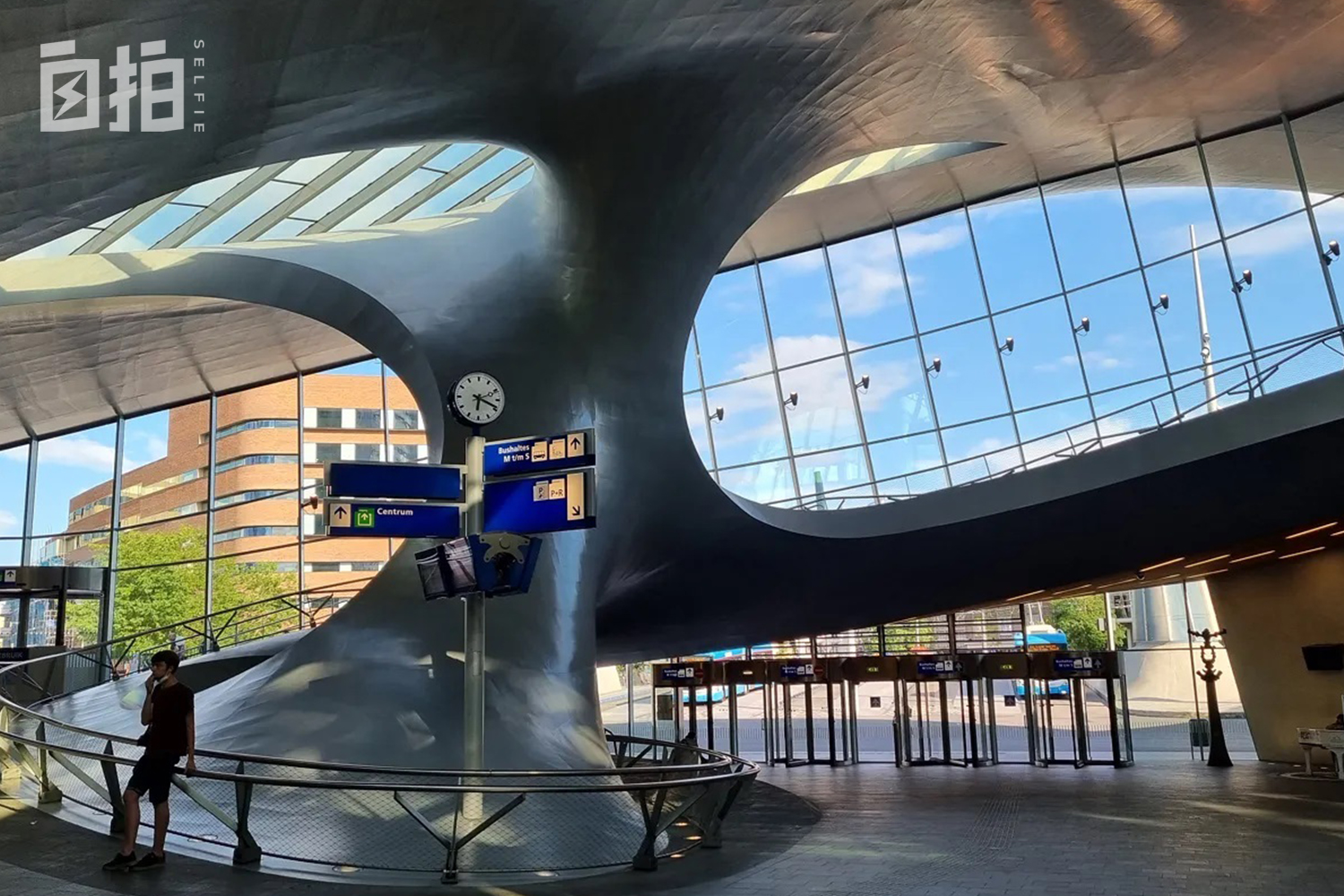 28岁中国小伙娶19岁美国姑娘,35岁中国小伙娶26岁美国妻子