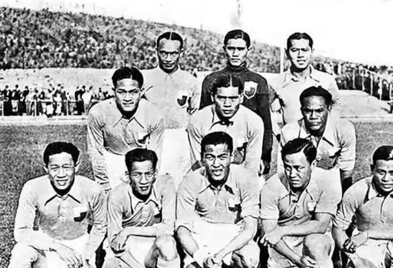 没路费国足想放弃奥运参赛资格,远渡重洋攻破英国球门被判无效。