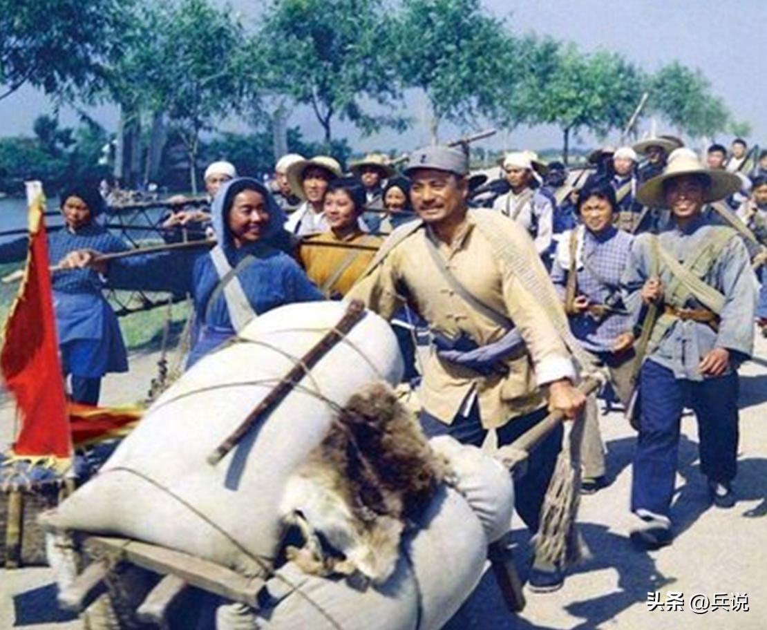 周公追悼会,周公参加葬礼