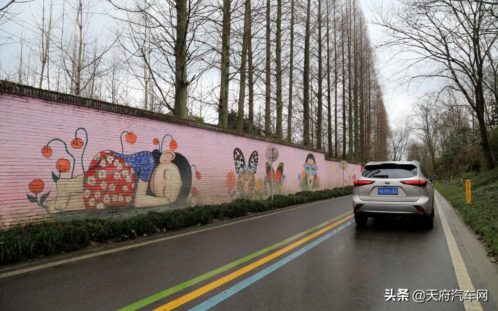 四代汉兰达四驱走冰雪路如何操作,四代胜达和汉兰达四驱