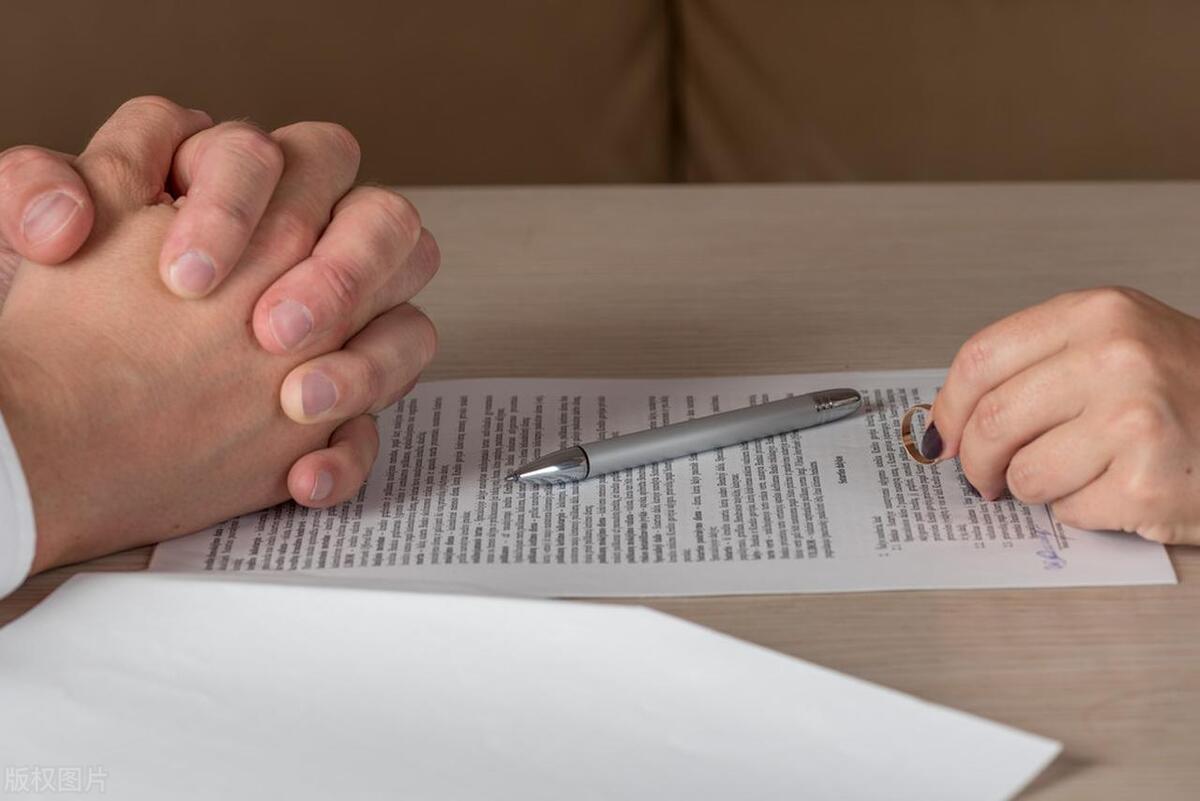 离婚时签订的离婚协议还能反悔吗,离婚协议书可以反悔重新分配吗