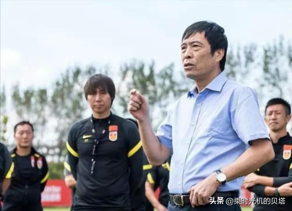 从造神到自毁，足协这活不是人当的，用阎世铎爱情小诗送别陈戌源