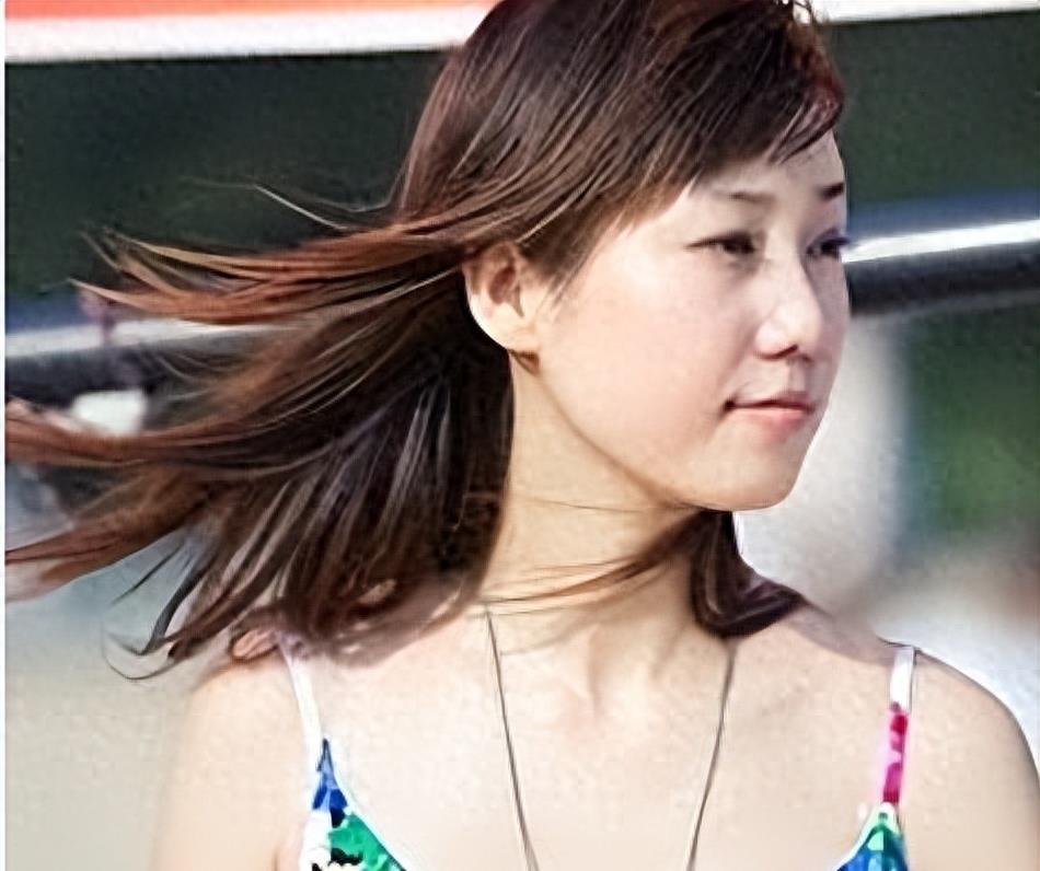 “最红裸模”*筱雨张**：22岁时拍写真火爆全网，如今将近40岁仍单身