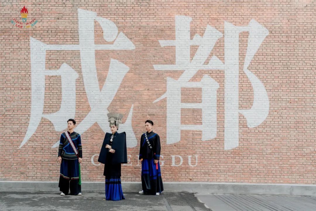 浜浉鎴愰兘杞﹀睍,浜浉鎴愰兘