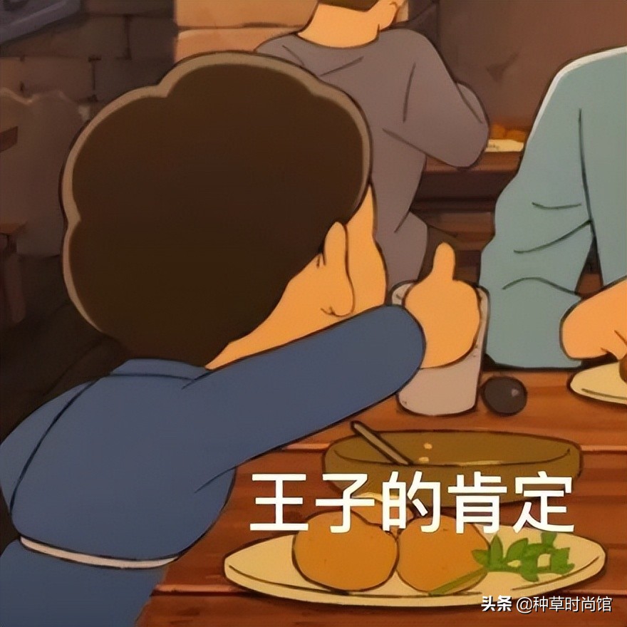 今年流行穿什么裤子和裙子,今年流行裙子配什么裤子