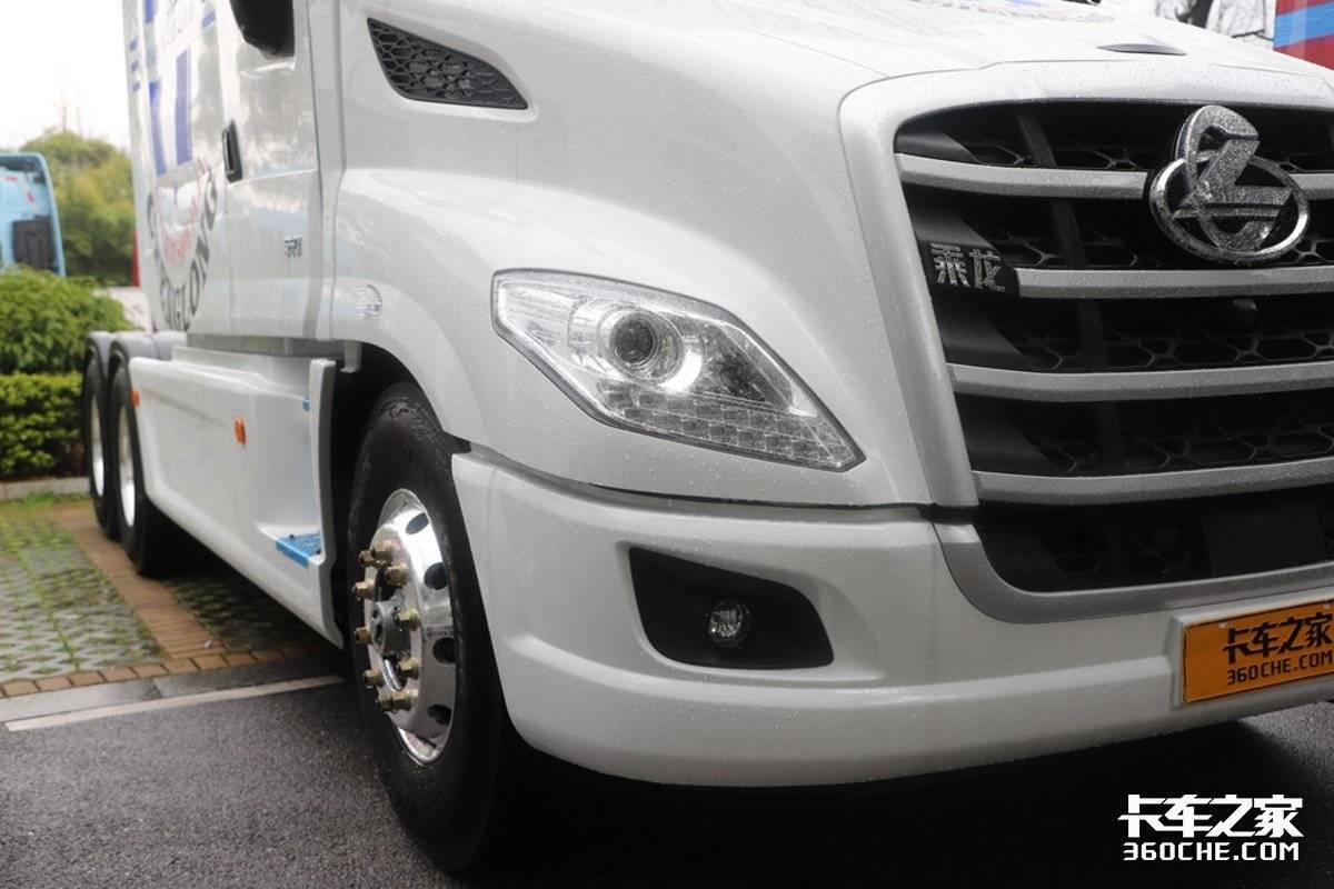 能洗澡做饭的床车,能洗澡带大床的房车