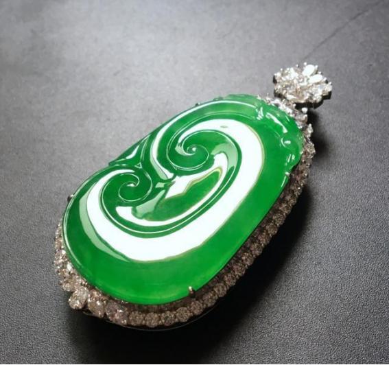 翡翠三分水头六分水头,怎样看翡翠的水头和总水头