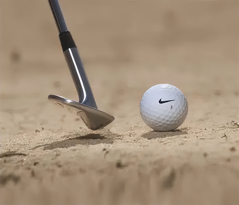 高尔夫球杆反弹角的作用,高尔夫球杆一共几个杆