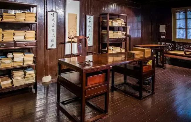 捣练子·*钟金**鸣