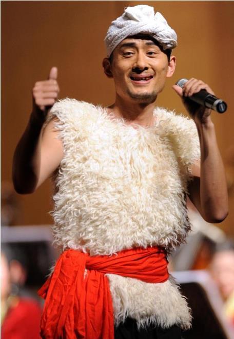 阿宝红极一时的歌手,歌手阿宝的经历