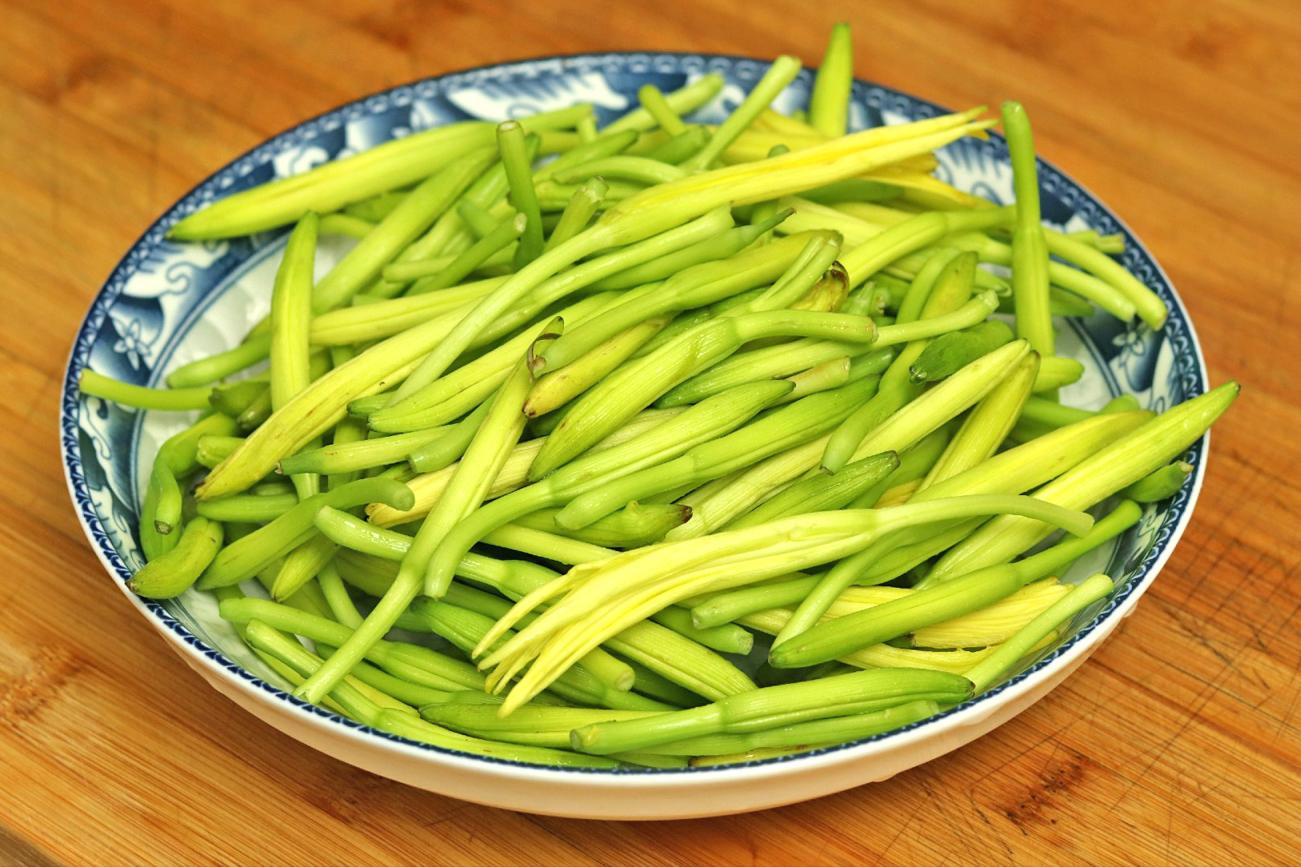 失眠吃什么好5款助眠食谱,对睡眠有好处失眠最怕吃这道菜