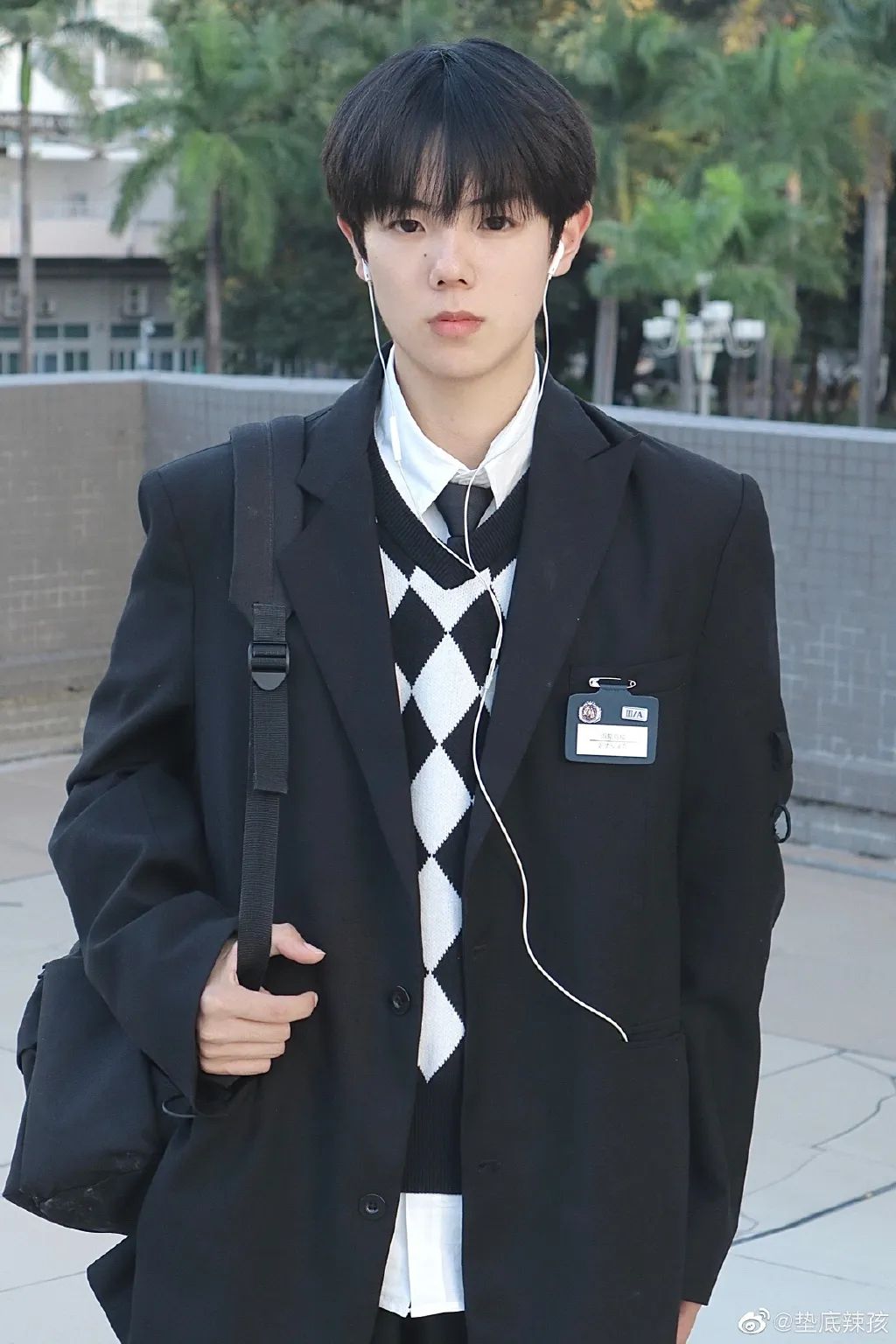 女生的p图技术有多强大,再一次感叹网红的p图技术