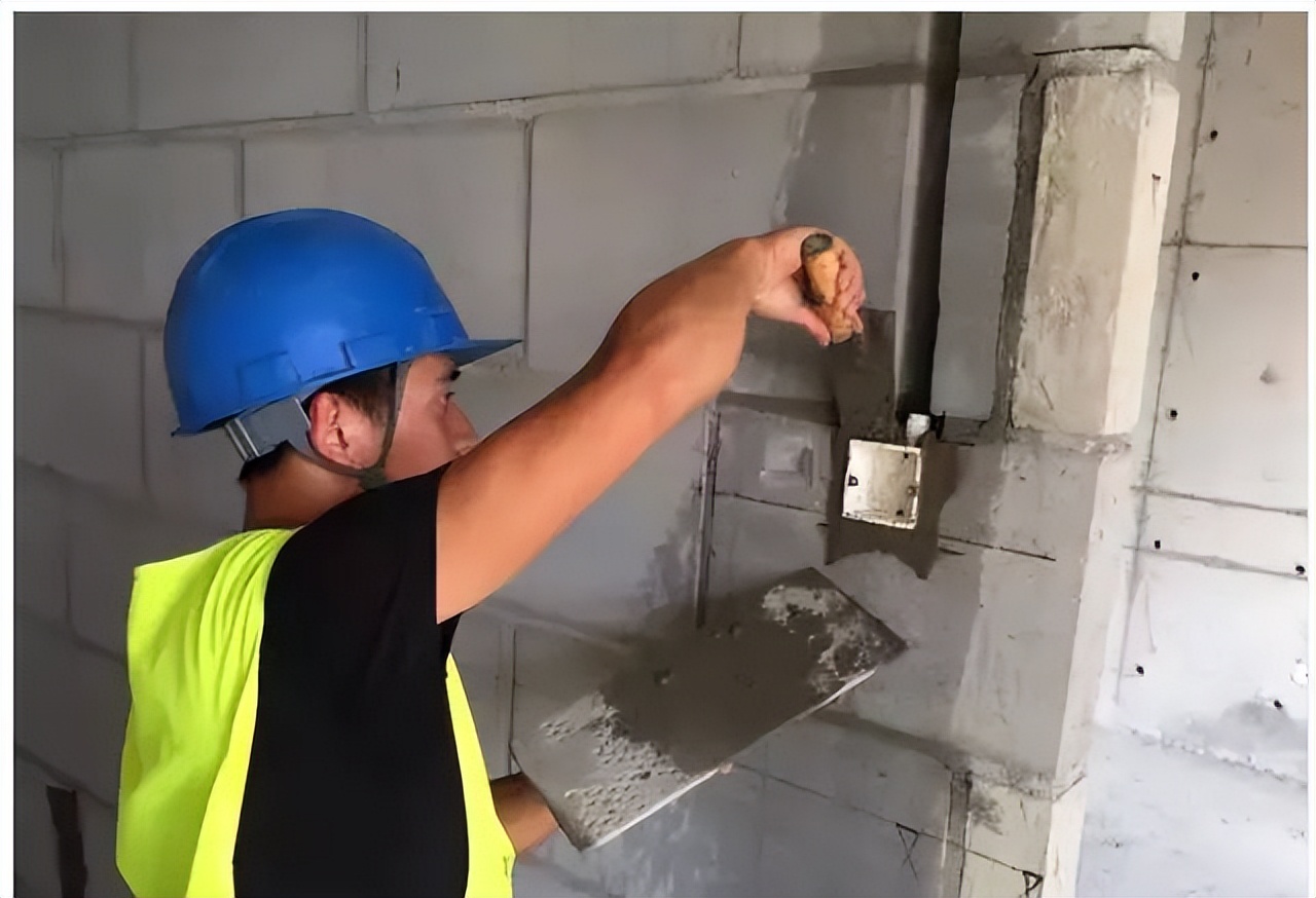 为什么说电工是万能的,水电工是万能工什么活都得干