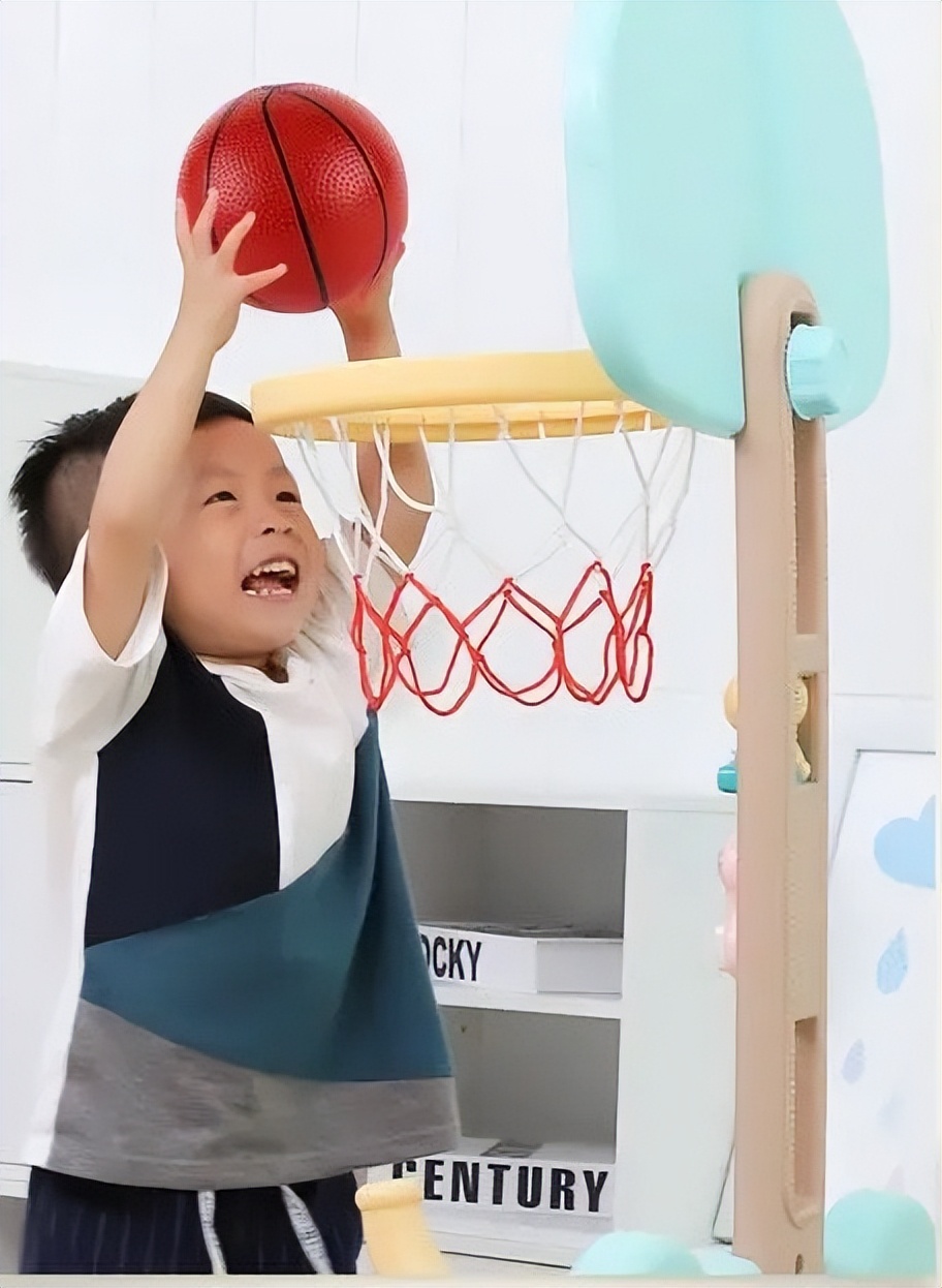 小篮球高级教练员,作为篮球教练员该如何带队训练